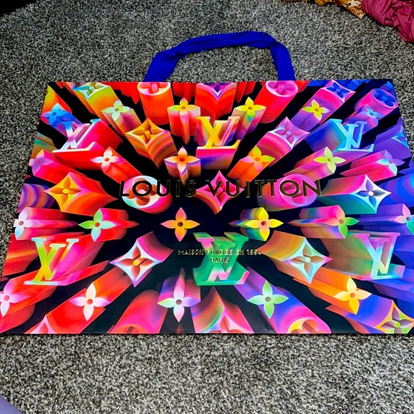 Louis Vuitton Handbags - Louis Vuitton gift bag